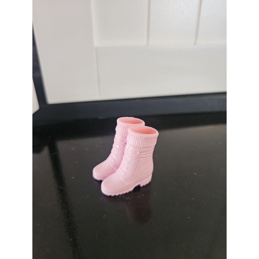 Vintage BARBIE Doll PINK‎ Hiking Boot Snow Winter Doll Accessory House Play